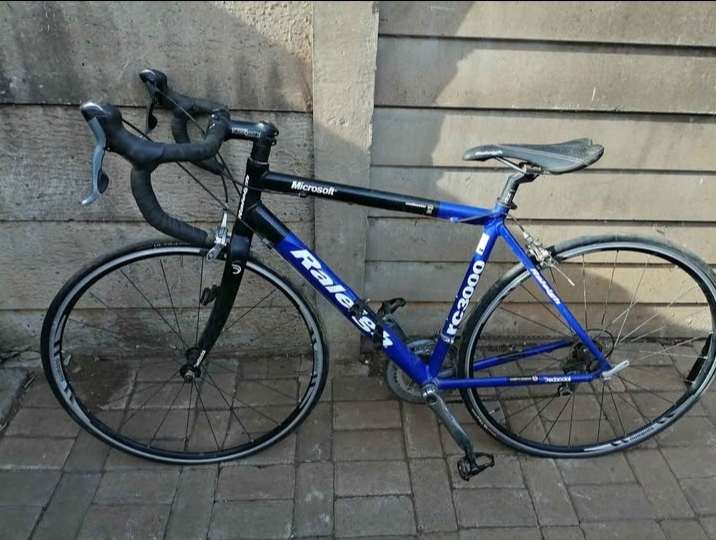 Raleigh RC3000 bicycle - image 3