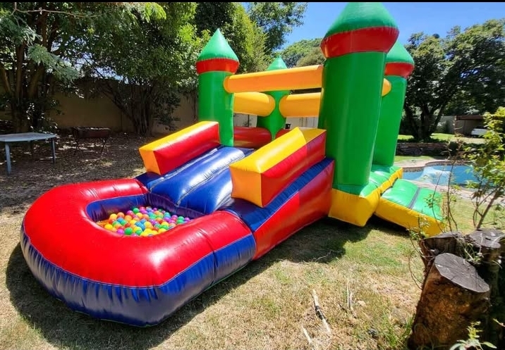 Jumping Castle To Hire - image 2