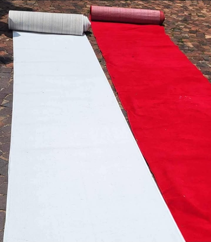 White / Red  Carpet For Hire - image 2